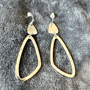 Kendra Scott drop earrings in silver